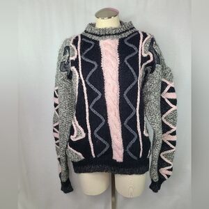 3D knit vintage sweater Mohair wool blend- Size medium womens